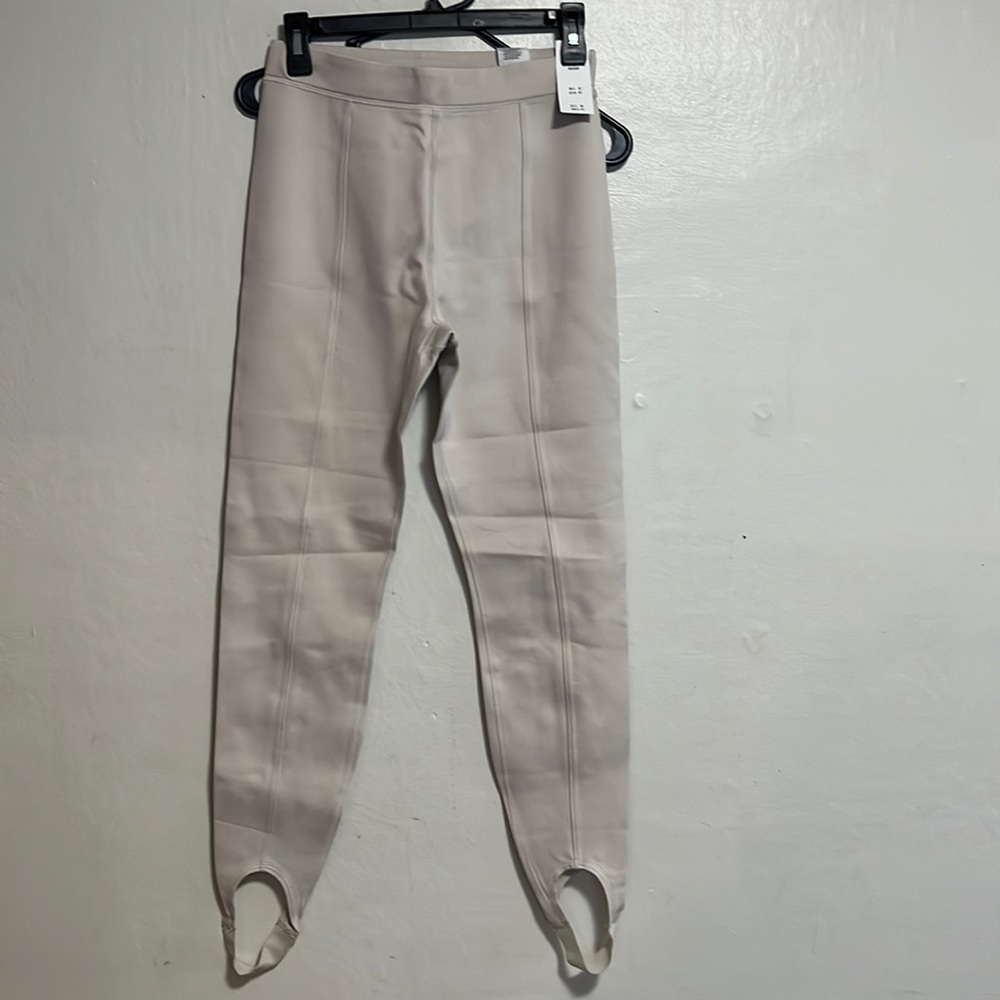 Abercrombie and Fitch NWT crème color. Thick legging materials. Size medium